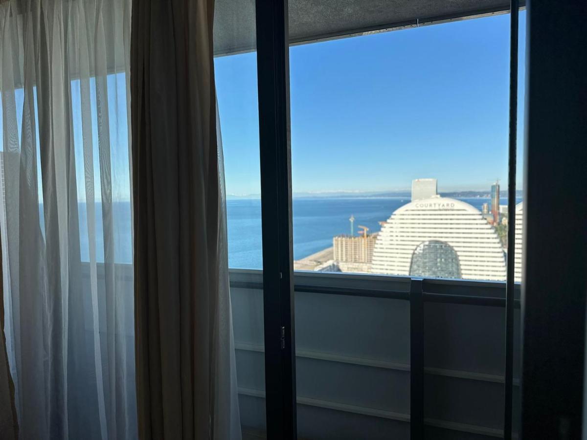 Orbi City Amazing Apartments Batumi Bagian luar foto